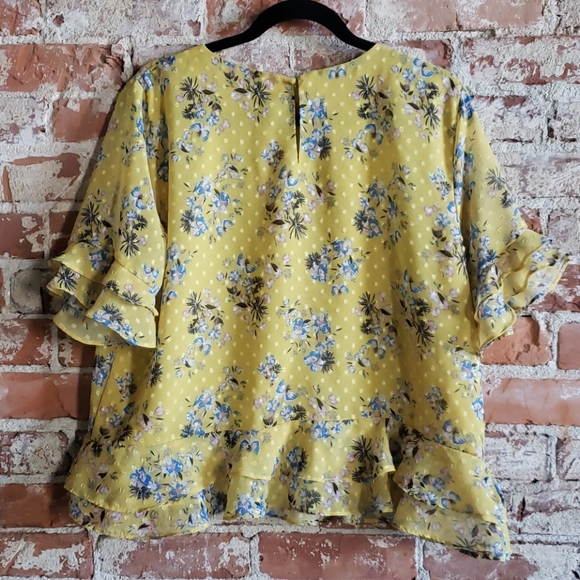 Ruffled Flowy Floral Chiffon Top - Picture 9 of 10